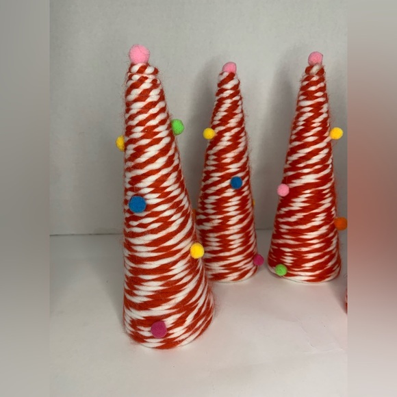 Yarn Christmas Trees - Picture 3 of 4